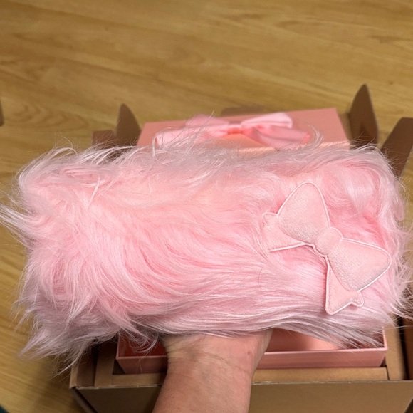 Gentle Monster Jennie Pink Gift Box with Bow eyeglass sunglasses case main image 4